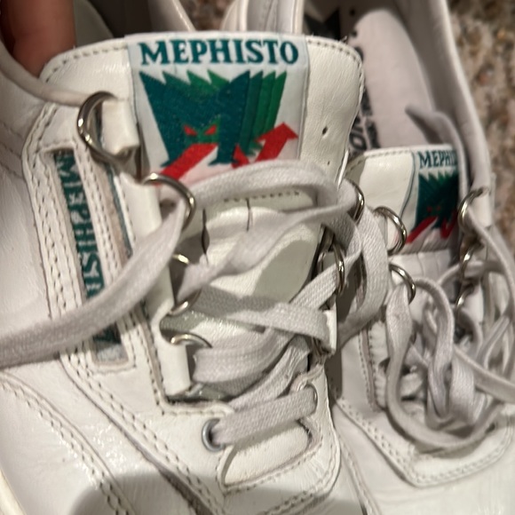 Mephisto size 9 sneakers - Picture 8 of 9
